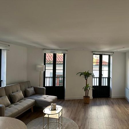 Apartamentos Urbanin II Plaza De San Pedro Cudillero Buitenkant foto