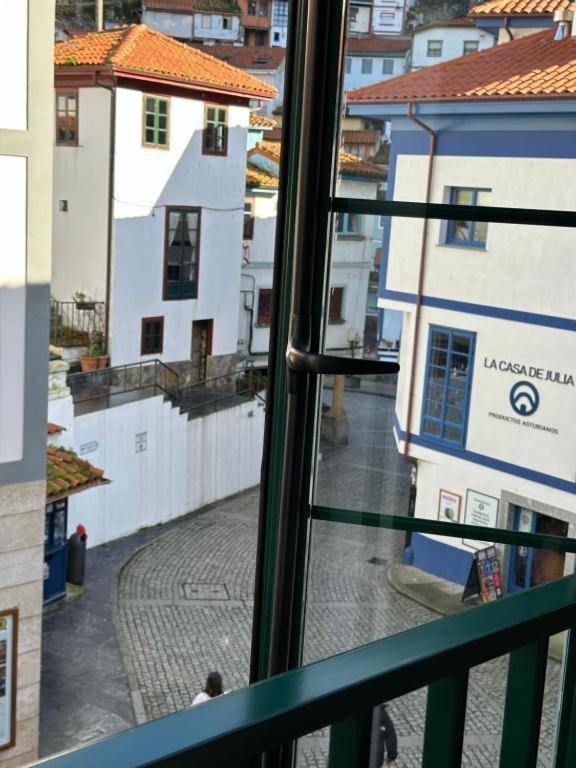 Apartamentos Urbanin II Plaza De San Pedro Cudillero Buitenkant foto
