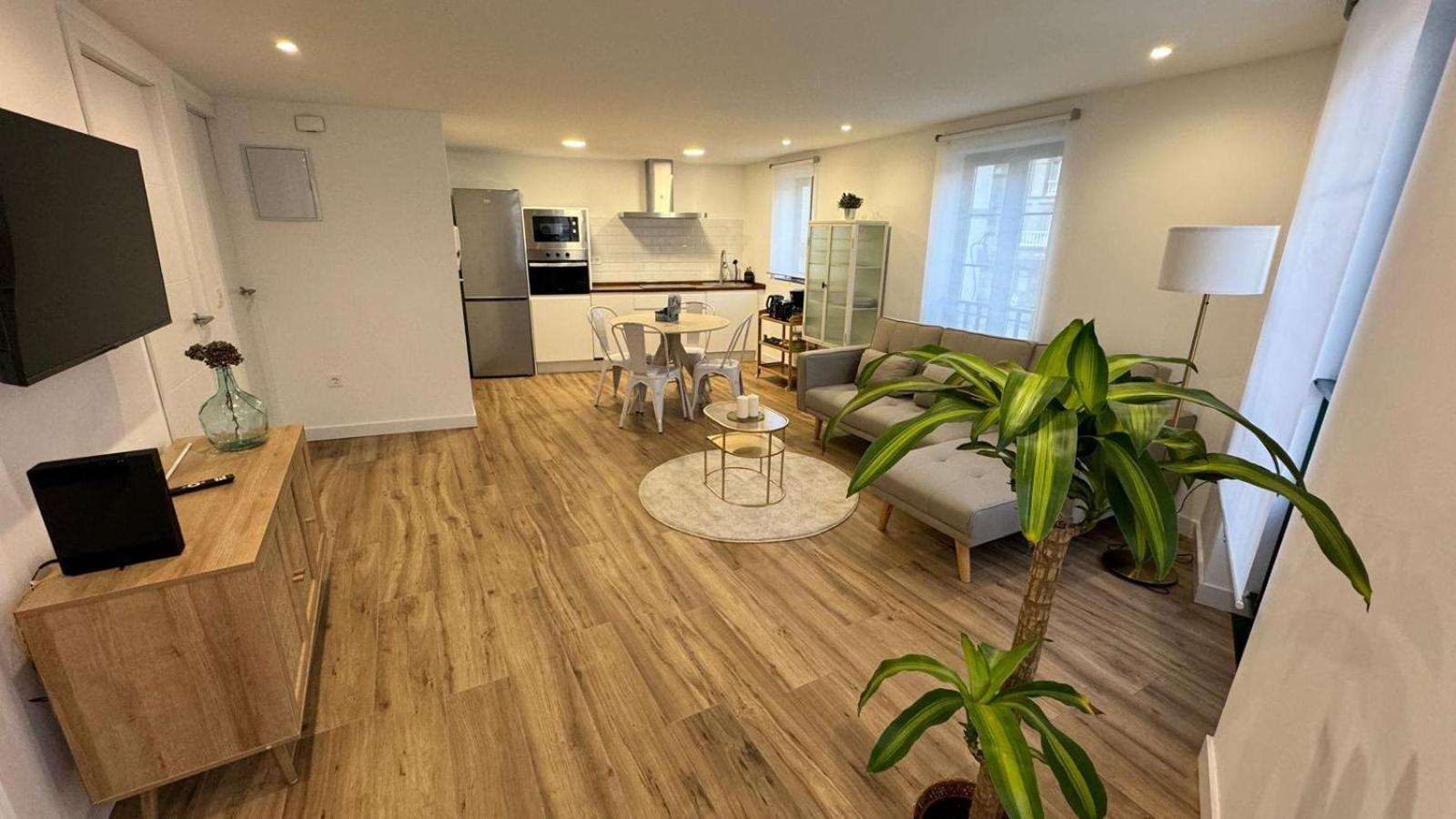 Apartamentos Urbanin II Plaza De San Pedro Cudillero Buitenkant foto