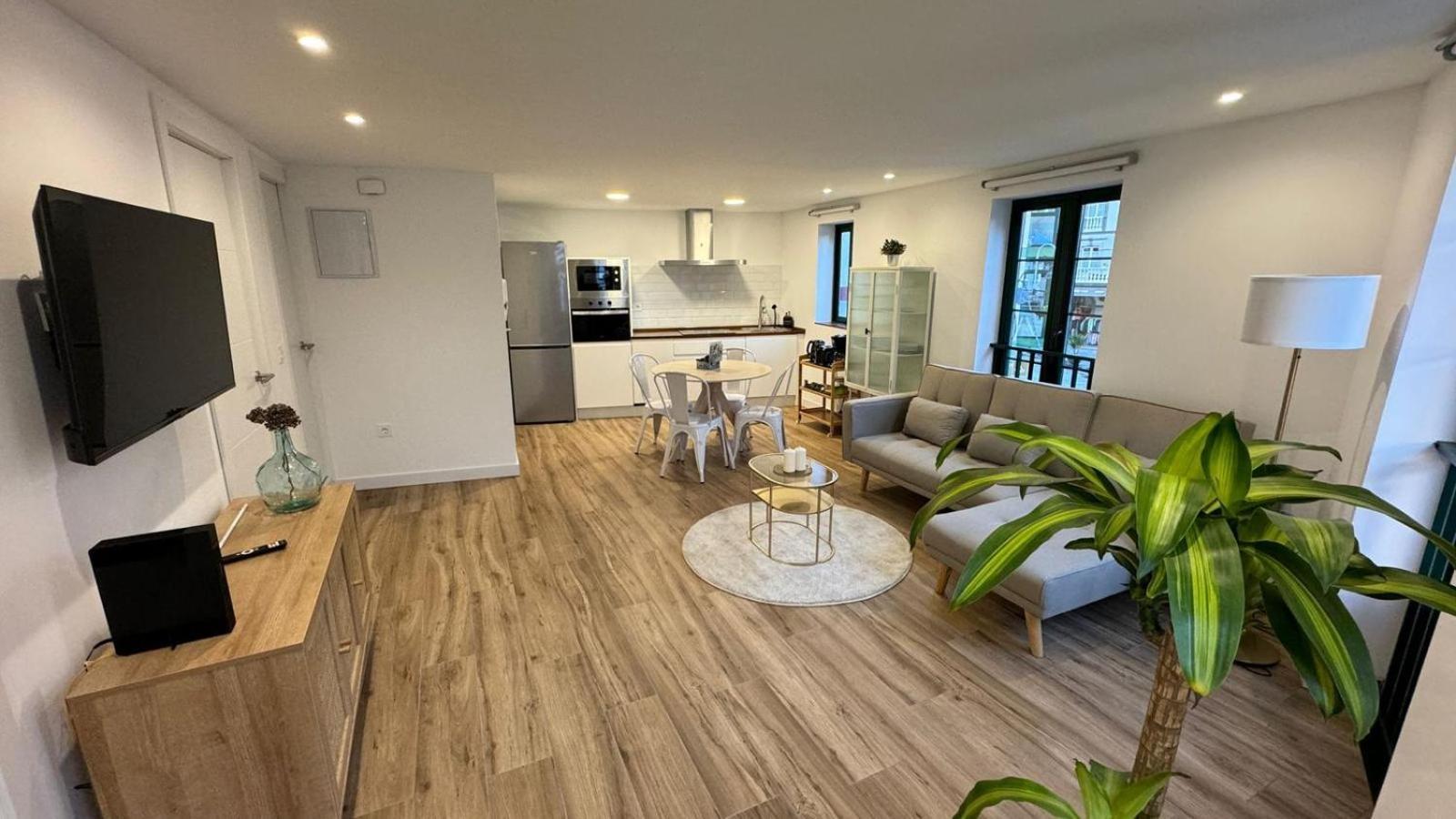Apartamentos Urbanin II Plaza De San Pedro Cudillero Buitenkant foto